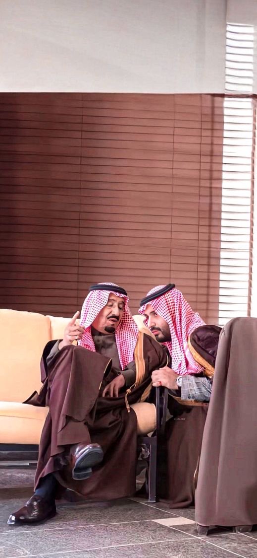 a_sbm8's tweet photo. ماهي غريبه سيد المجد سلمان
خفاق عدوانه به النار تشعل

ضاري على الطوله ابونا كحيلان
شامت له العوجا وحكمه تفعل
˼الشـوق
اللهم احفظ سيدي ومولاي الملك سلمان بن عبدالعزيز وسيدي ولي عهده الامير محمد بن سلمان واحفظ وطننا من كيد الكائدين ومن شر الحاسدين
تحت بيرق سيدي سمعاً وطاعه💚
 #السعوديه_خط_احمر