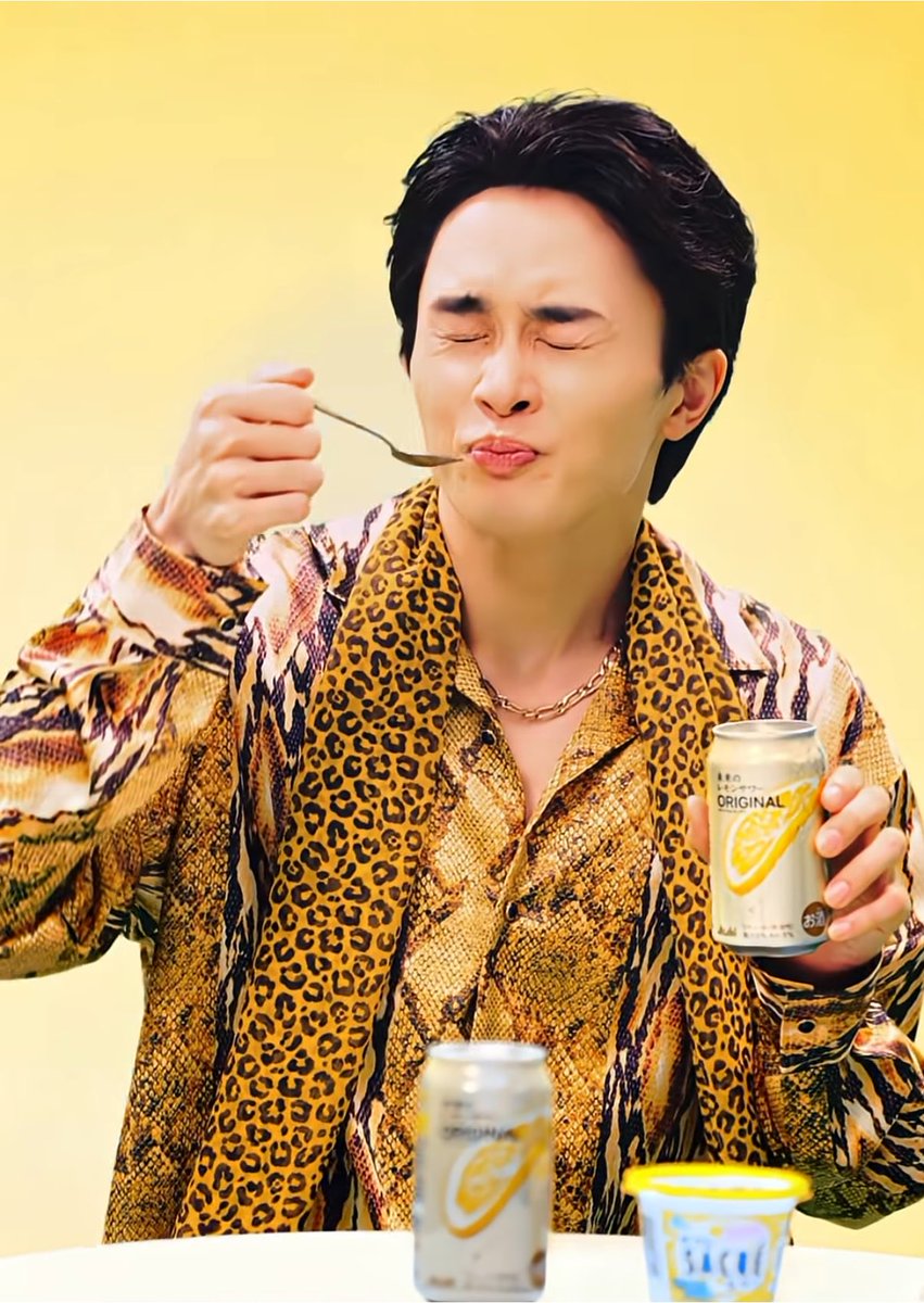 takuchan_88's tweet photo. レモンサワーとサクレレモンで
「フローズンダブルレモンサワー」
でも
レモンも別に買ってこなきゃ??
#草川拓弥
#レモンコーラサワー
可愛いタクちゃん!!コマ送り💚
やってみ😏 https://t.co/wfYviMLViy