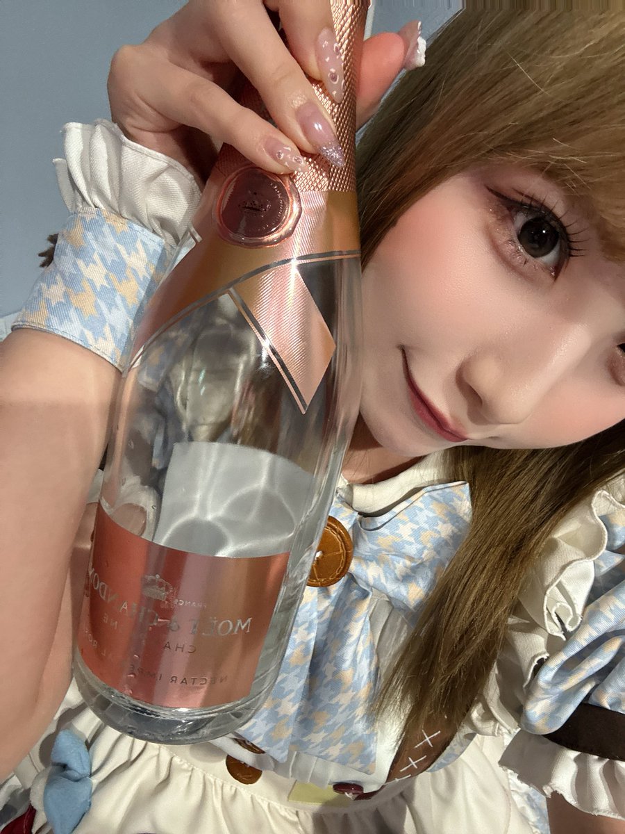 achimi_prmk's tweet photo. 昨日！ありがとうございました> ̫<♩
お寿司食べれたり競馬もしたし、電車止まってサプライズもあった> ̫<♩最高👍🫪
ぷるもかは初めてだからねーってモエピカもありがとう😻👍今日も18:00-23:00でいます！予定なし子かなしなこです😱 https://t.co/5j6zvNu7w2