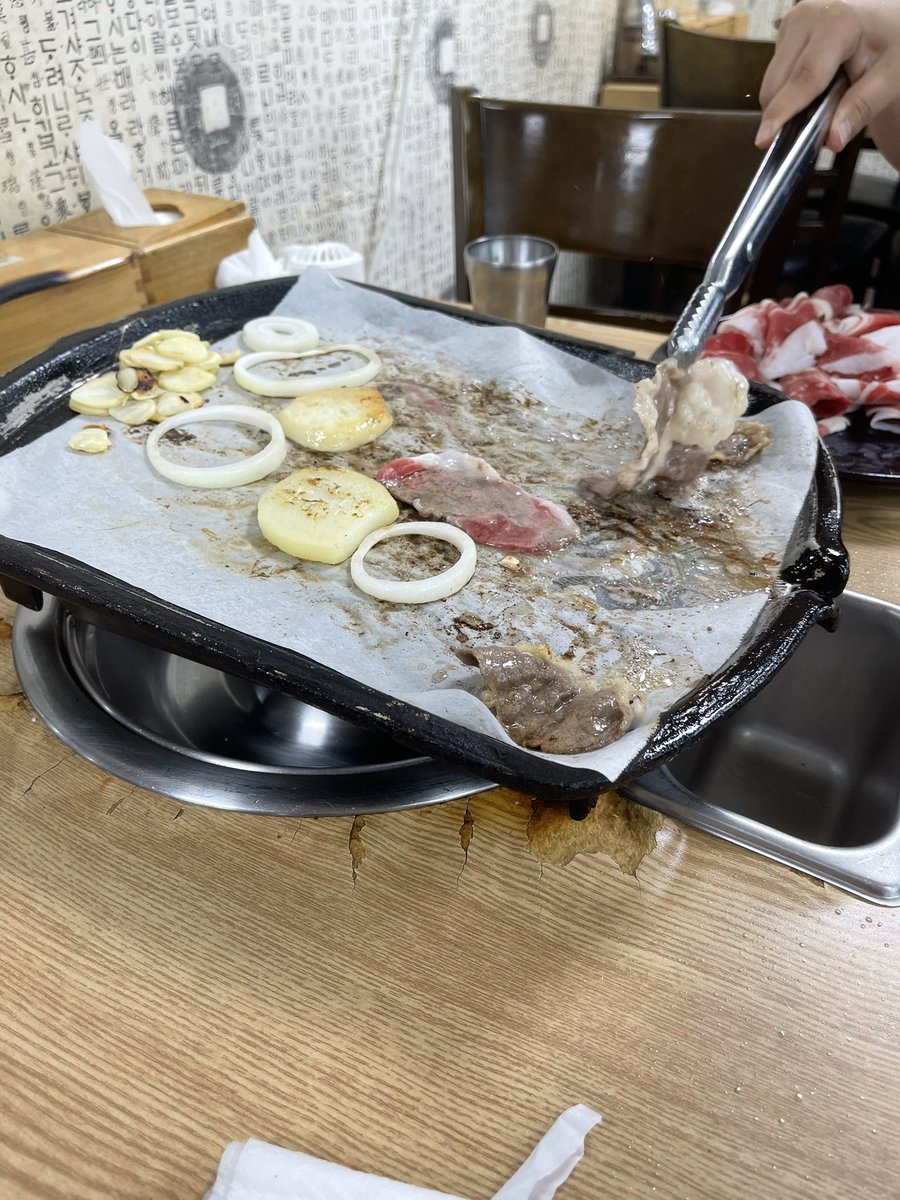 mino_2888's tweet photo. 朝からチャドルバギと、ユッケビビンパ https://t.co/sS874JIXbd