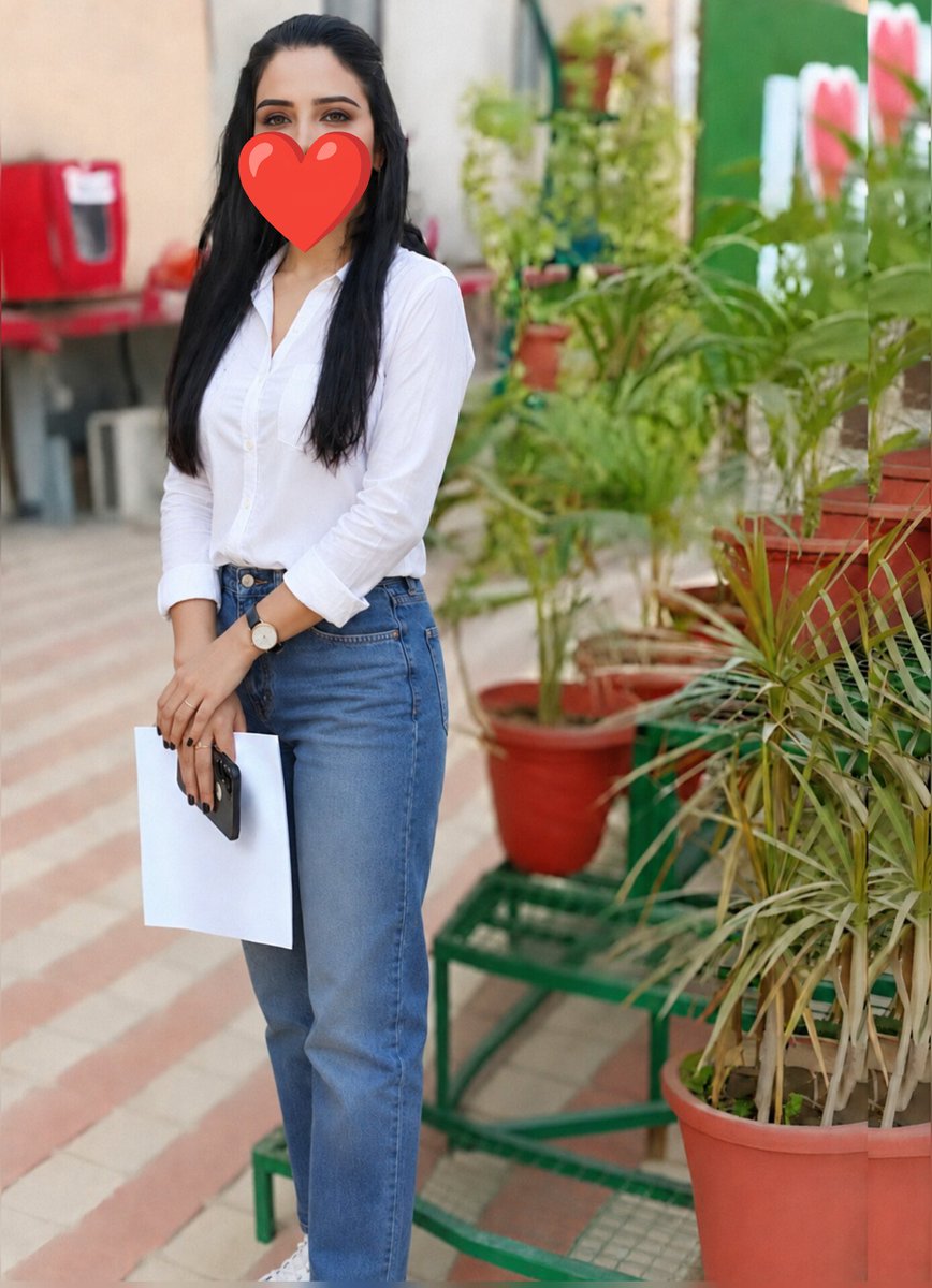ItsMe_Saviiii's tweet photo. College life hits different🤍🪶 https://t.co/QM5K9o3Dfb