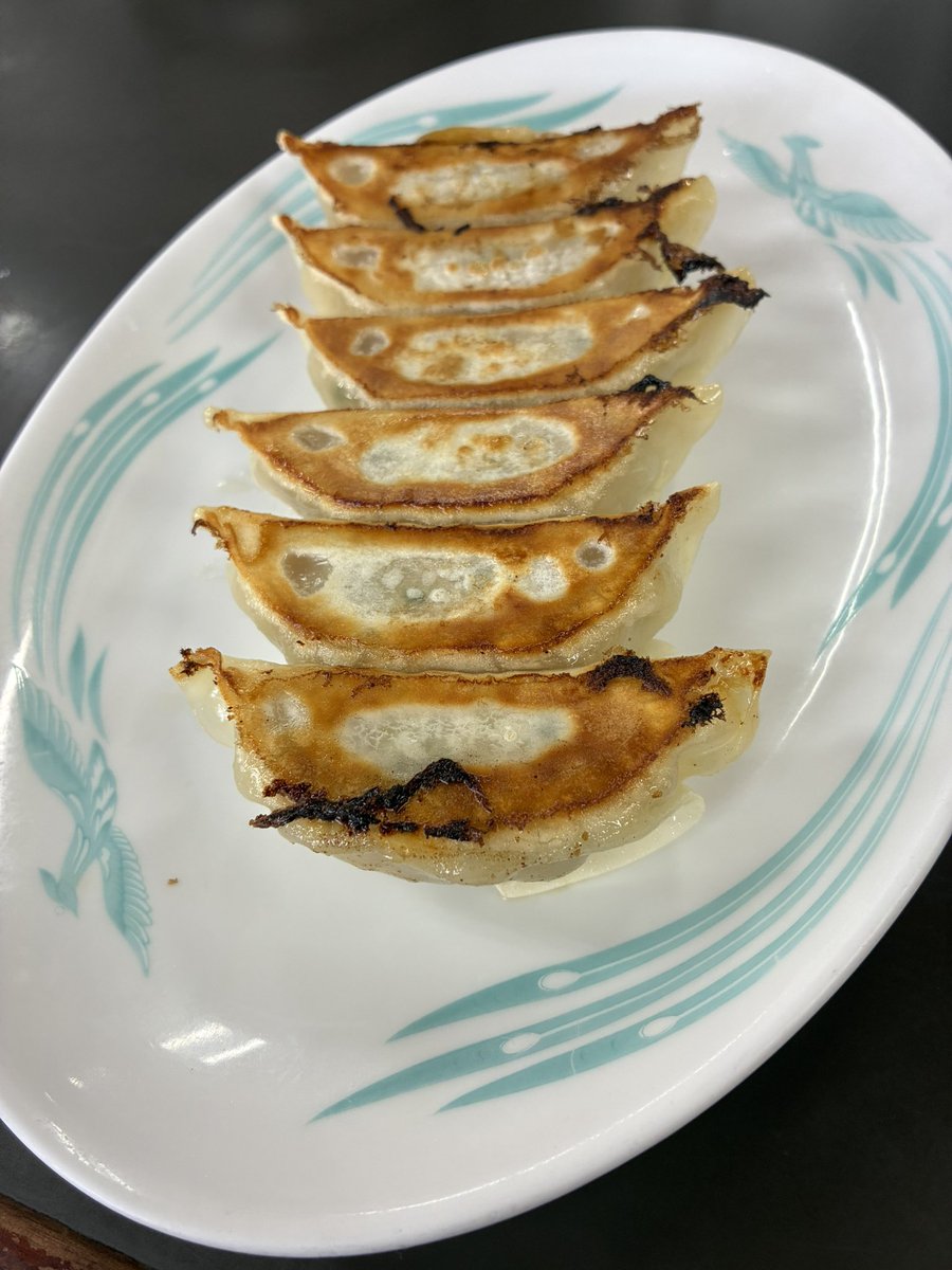 m_kc5441's tweet photo. 今日のランチはお客さん→ばあさんに教えてもらった中華🥟 https://t.co/4lSq1A0yeF