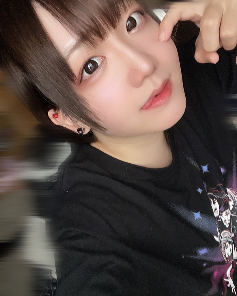 nyk__san's tweet photo. 結局ロングとショートとボブ何が好きなのって話🤔🤔

加工変わりすぎてて笑い止まらん🤣 https://t.co/YKCcYSxTRZ