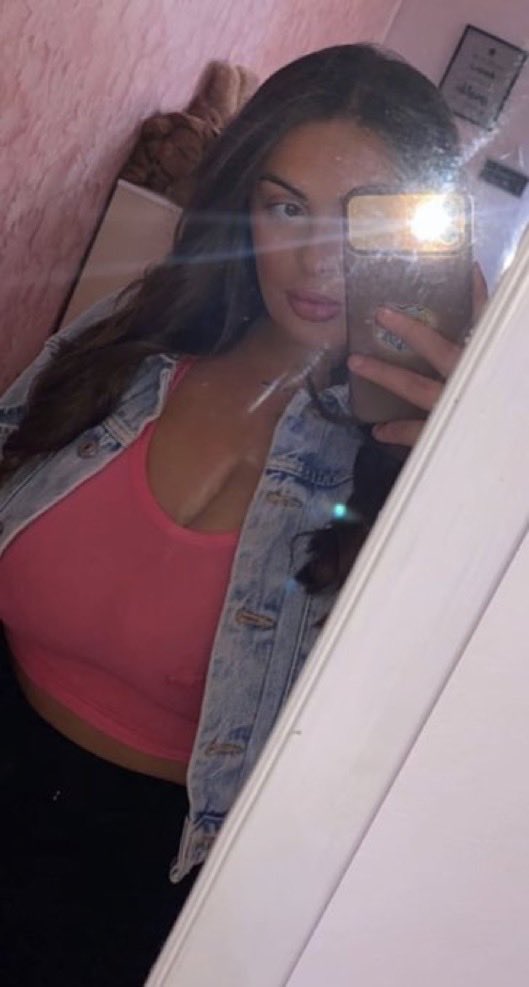 chavloco's tweet photo. Huge tits on thick tart https://t.co/IrN3UJOCQp