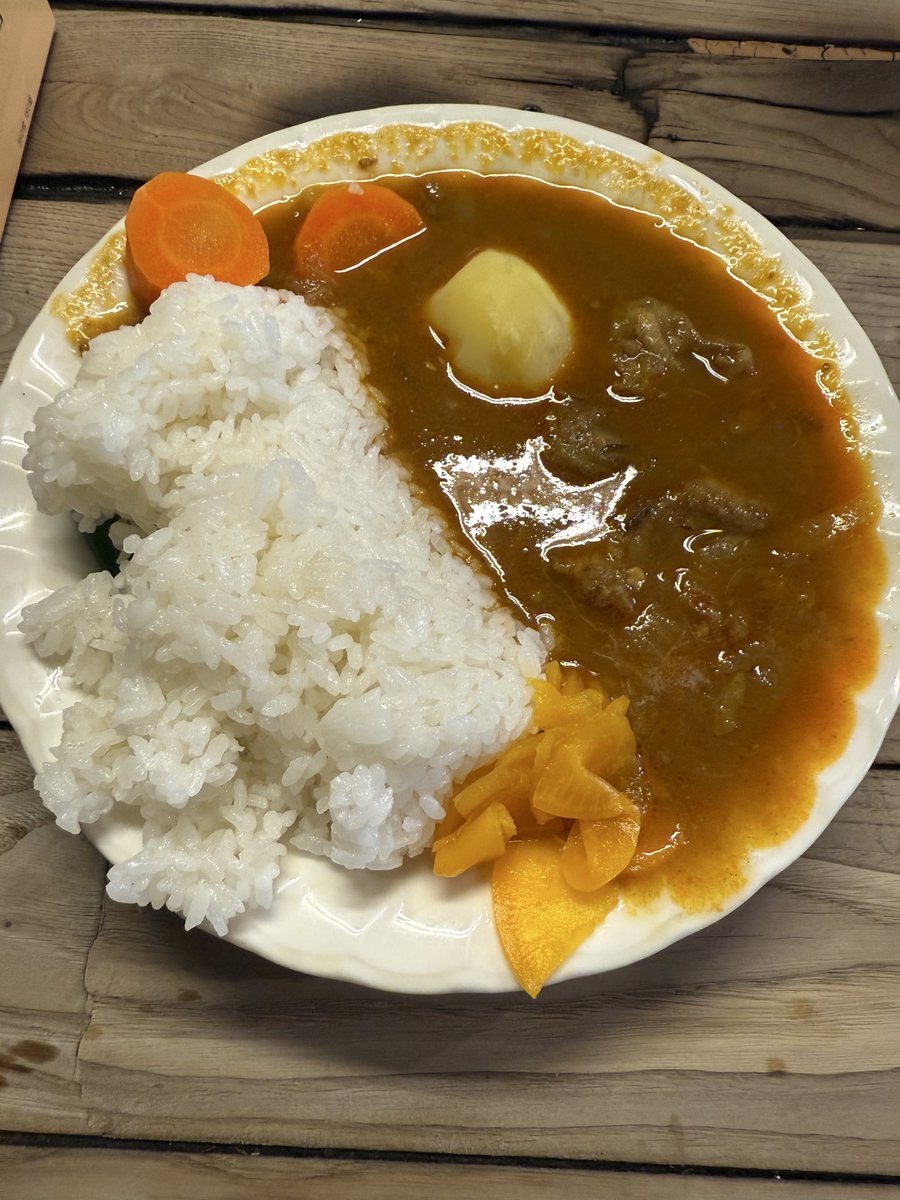 daidai13342766's tweet photo. 暑い日はシャバシャバなポカラカレー https://t.co/9ZSp14c9JZ