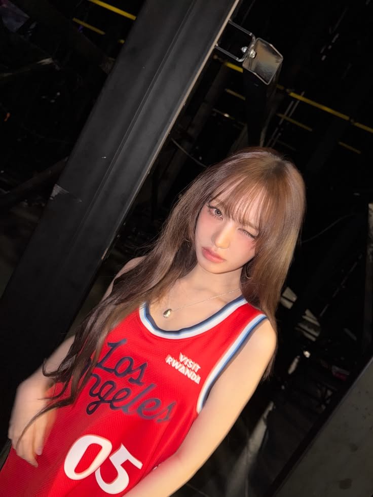 crewjiwon's tweet photo. Yep siapa yang pernah bikin jersey waktu sekolah dulu lalu memakai angka ultah pacarnya biar semuanya bertanya-tanya apa dibalik angka tsb... coba sombongin juga jersey kalian itu 😳 https://t.co/WdxhenEUPq