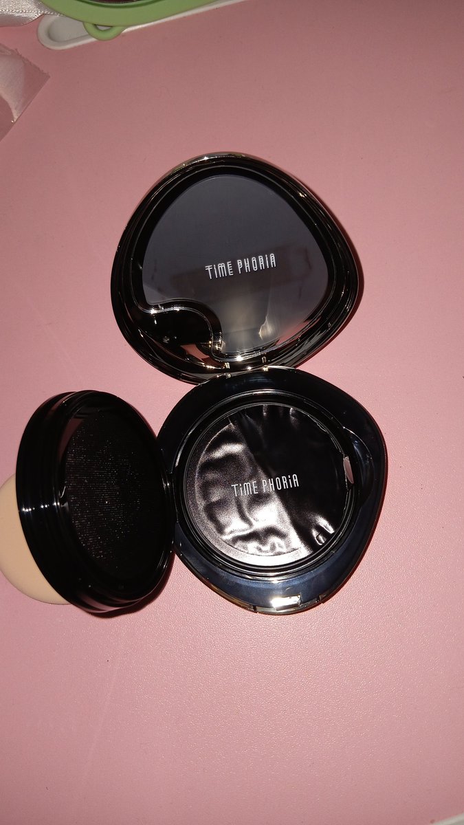 kopsuholic's tweet photo. wts! cushion matte timephoria shade 02 birch baru aku pake sekali aja dan itu tipis banget (beneran dikit bgt pakenya) jual rugi krn salah shadee

💰110k 
#zonauang https://t.co/nI1fvlD7U0