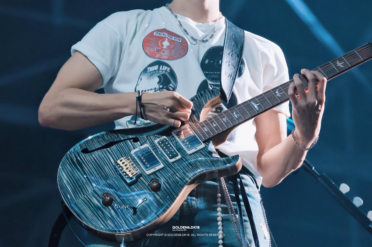 golden6_dk18's tweet photo. 20260724 DXS [SERENADE] ON STAGE in Kaohsiung 🇹🇼

다음 락스타 무대 기대할게!🎸 

#SEVENTEEN #DK #도겸 #DOKYEOM #석민 
#세븐틴 #ソクミン #ドギョム #李碩珉 @pledis_17 https://t.co/F8PGTpSmBD