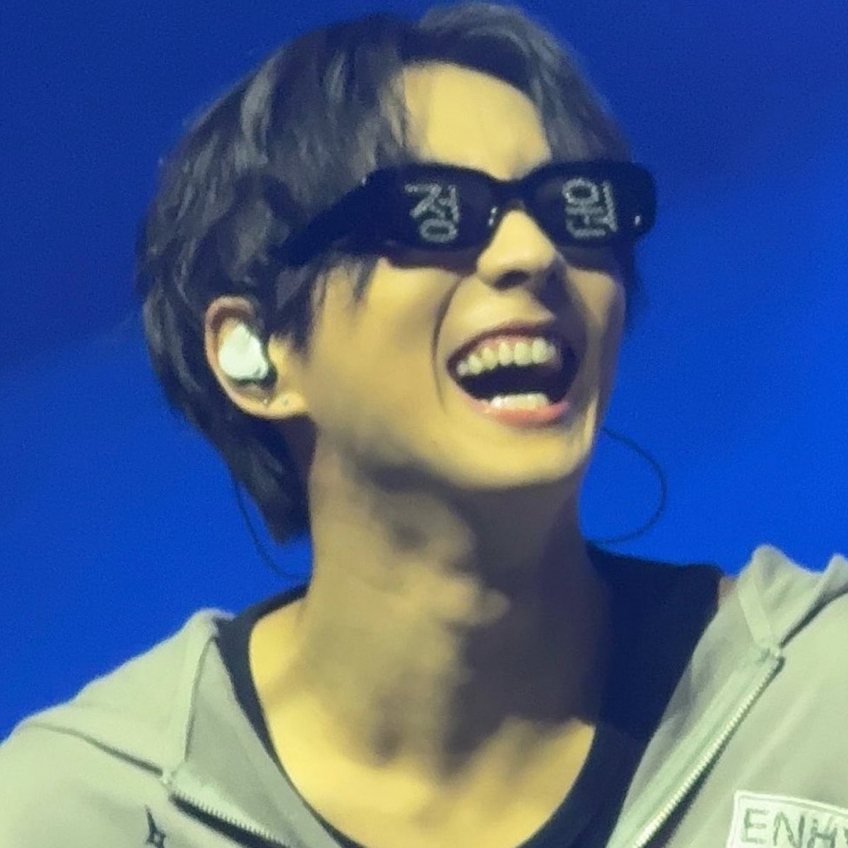 woncattos's tweet photo. JUNGWON IS SO HAPPY 😭😭😭 HIS LAUGH #JUNGWON #정원 https://t.co/fHFgUv0iQx
