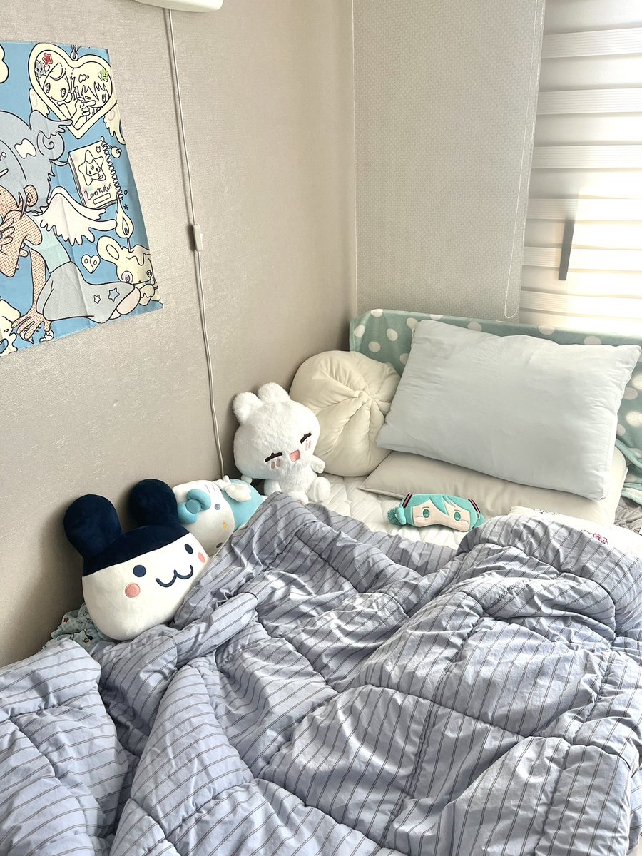 chaconneve's tweet photo. ㄱㅁㄸ침대 https://t.co/cYLB1IfBRC
