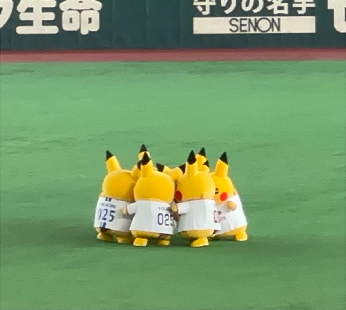 blctymt's tweet photo. 円陣セリーグピカチュウ 26.7.28 ASG東京 https://t.co/L8GXYJICmr