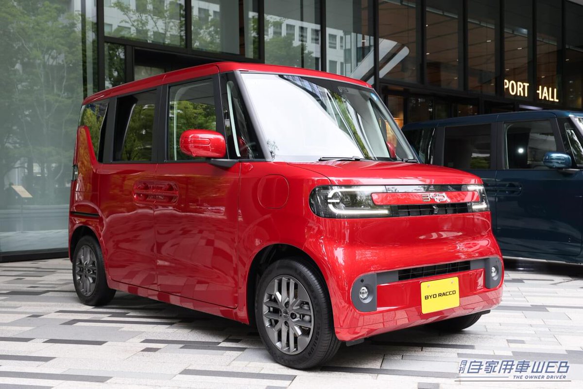jikayosha's tweet photo. 【 装備で勝負するコスパおばけ 】

BYD「ラッコ」の発表会の様子と展示車に触れた感想などをレポートします。

最安グレードでもACCや両側電動スライドドア、10.1インチタッチスクリーン、V2L機能まで標準装備という充実ぶり。

王者N-BOXにも引けを取らない装備力で勝負する一台です。

詳細はこちら👇
https://t.co/z23dLMWrZt

📌 @byd_japan 

#BYD #RACCO