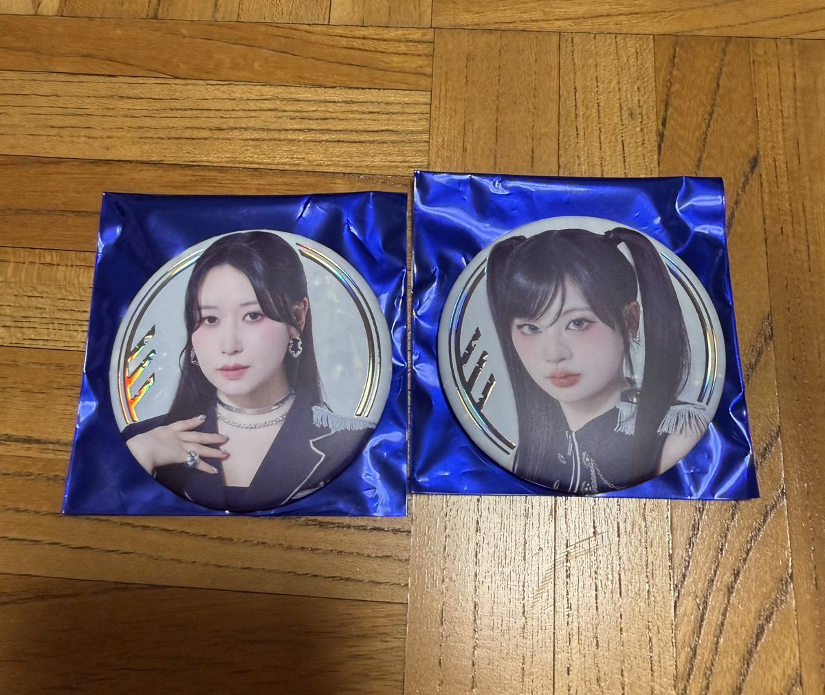 chano42o's tweet photo. @nkar1126 検索より失礼します。
笠原桃奈の缶バッチ所持しております。
美羽と交換可能でしょうか？
有明現地手渡し可です。ご検討よろしくお願いします🙇🏻‍♀️ https://t.co/04yI9mbY8V