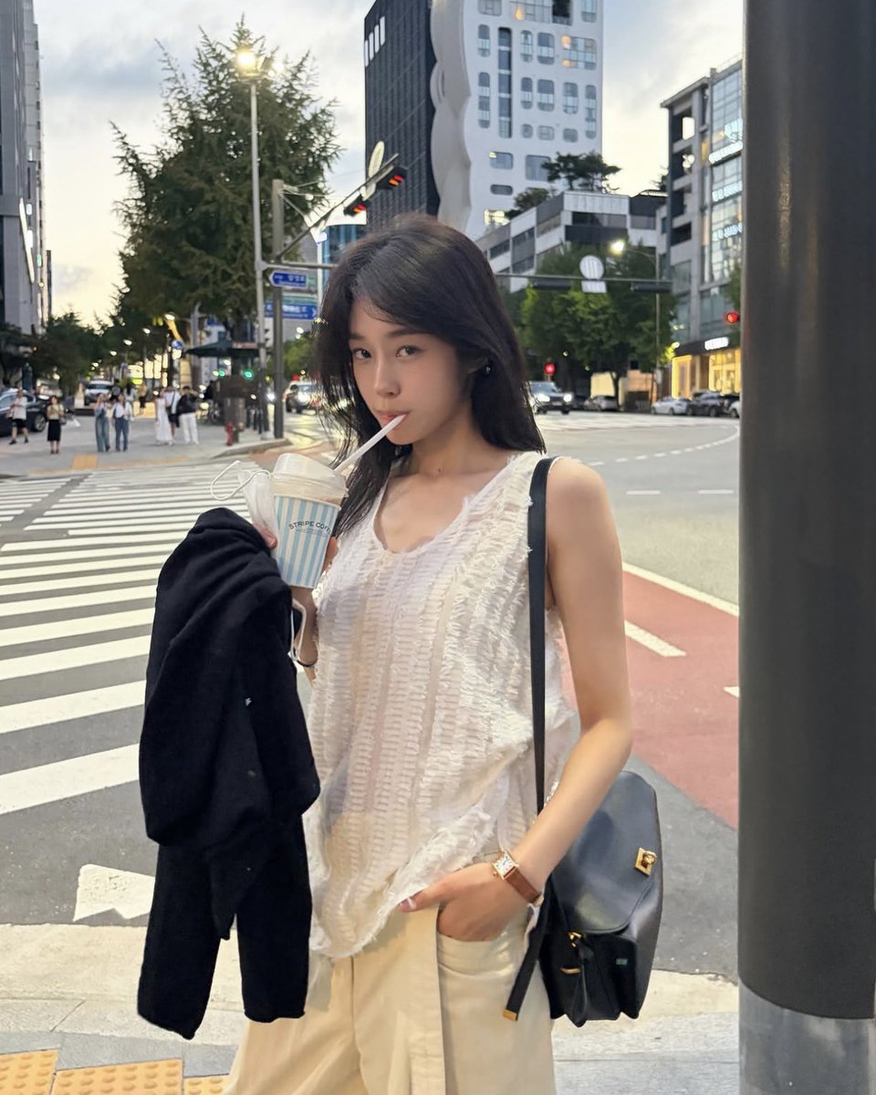 luvwoosannie's tweet photo. roh yoonseo is so girlfriendable ᨳଓ https://t.co/1ttMr4gcjp