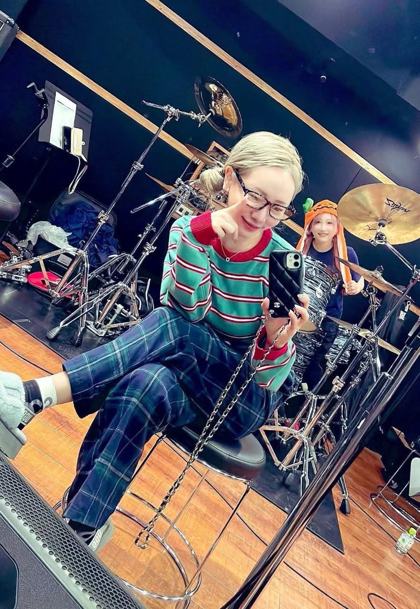 Doris0919Tears's tweet photo. 推しメンツートップ
asamiさん❤️はるぴーさん😊
#Asami #AsamiVo #singer #FemaleVocal
#heavymetalmusic #heavymetalband #allfemaleband #lovebites #haruna #harunaishikawa #harunadrumme #heavymetal #jmetal #femalejapanesedrummer #ドラマー #ドラム女子 #はるぴー https://t.co/ePc0ADNKu0
