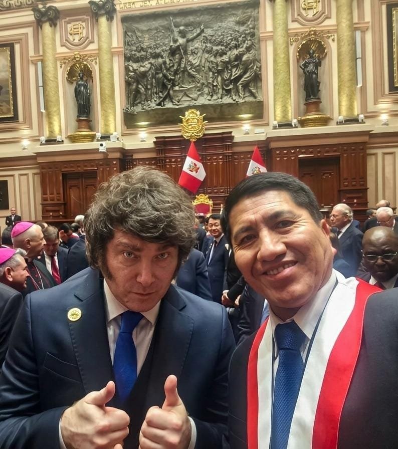 EdgarManchaR9's tweet photo. ¡VIVA LA LIBERTAD! 🇵🇪 https://t.co/KaoPI4Bunk