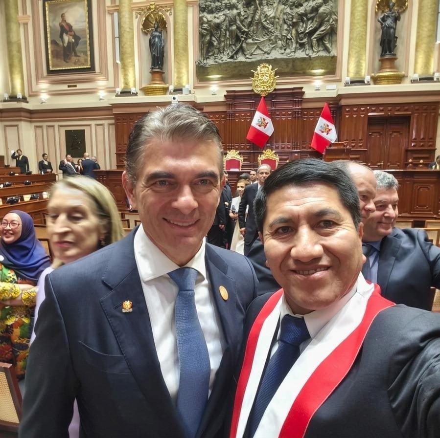 EdgarManchaR9's tweet photo. ¡VIVA LA LIBERTAD! 🇵🇪 https://t.co/KaoPI4Bunk