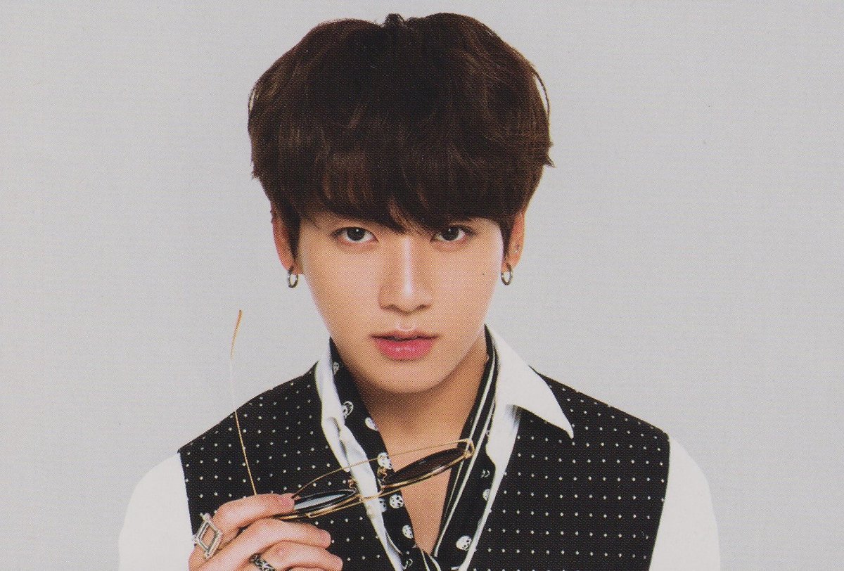 btsfancafe__twt's tweet photo. [scan] BTS 4th ARMY Membership Kit (7)

#JUNGKOOK #BTS #방탄소년단 #ARMYZIP https://t.co/2wOr5DLejJ