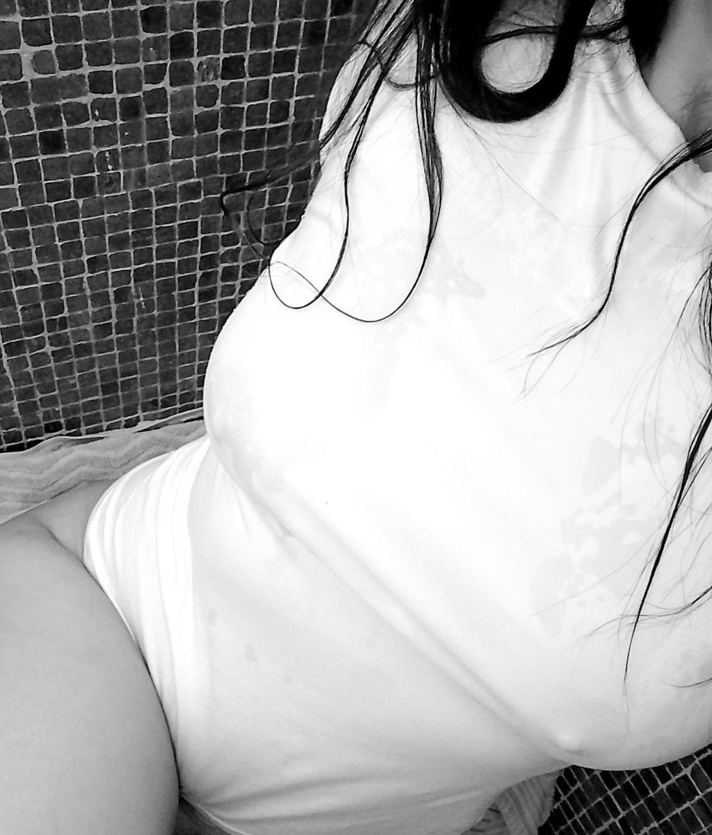 Leinah89's tweet photo. 🔥💋 https://t.co/myLXuJTyDS