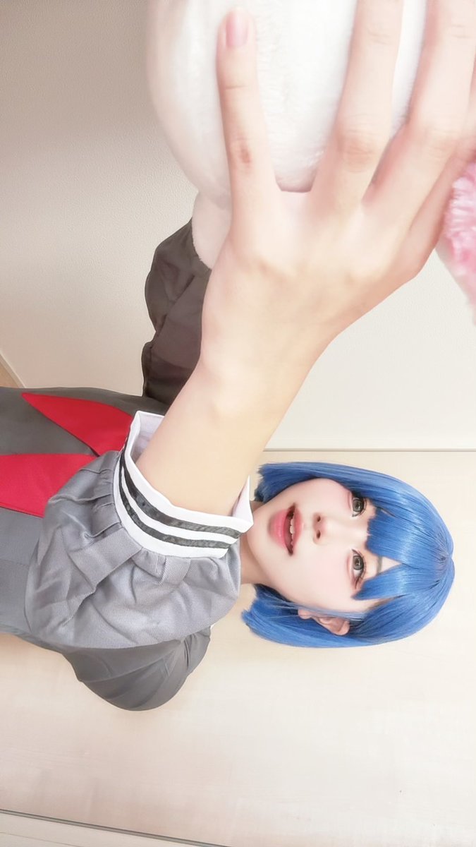 Oeea_1's tweet photo. Cos.prsk 💙
ペンギンのぬいぐるみがないので違うぬいぐるみで…👉🏻👈🏻 https://t.co/eHv7u3dKbg