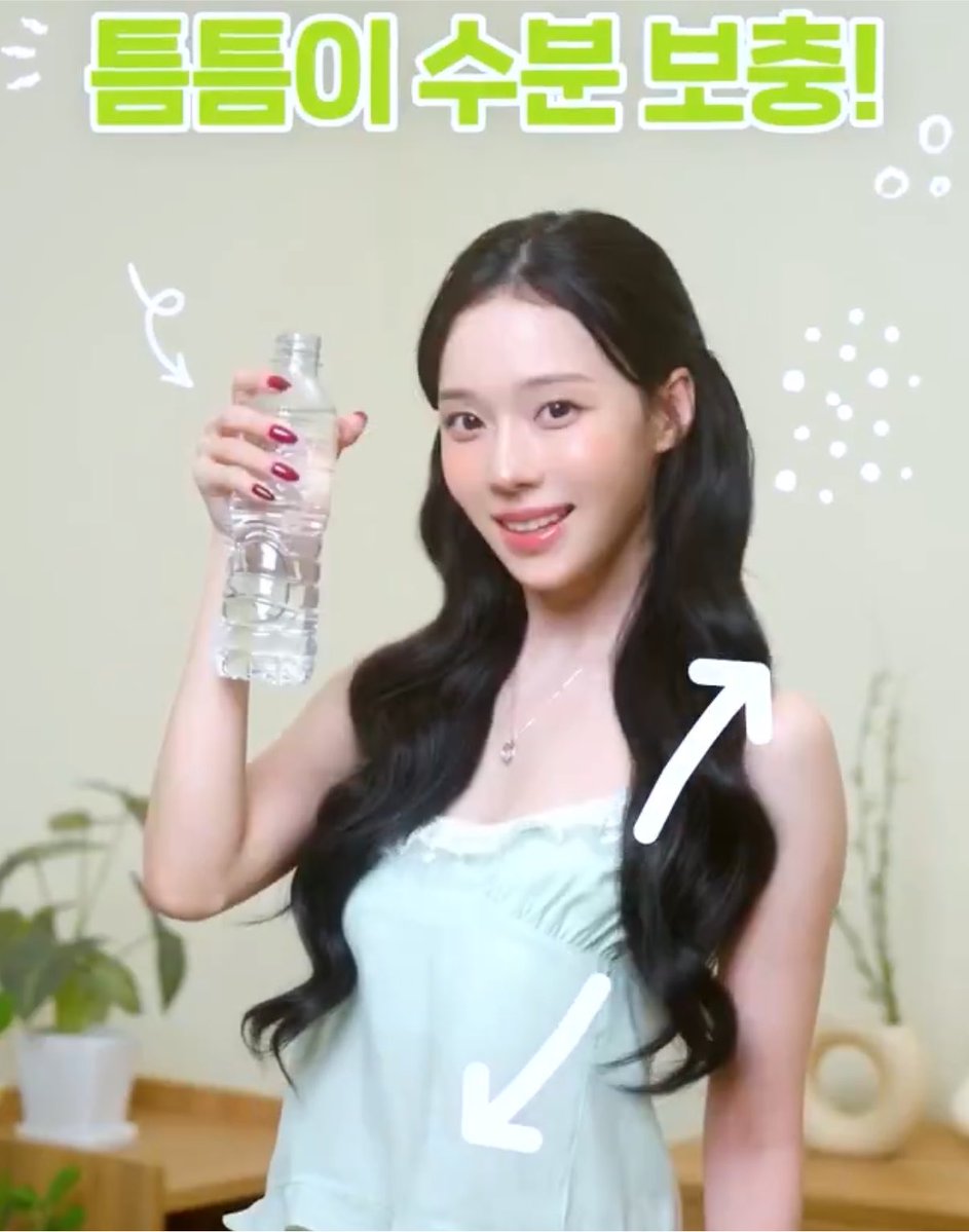 wtmnlv's tweet photo. 끼이잉.... 흑발미녀가최고다 https://t.co/JBxn85Tp5F