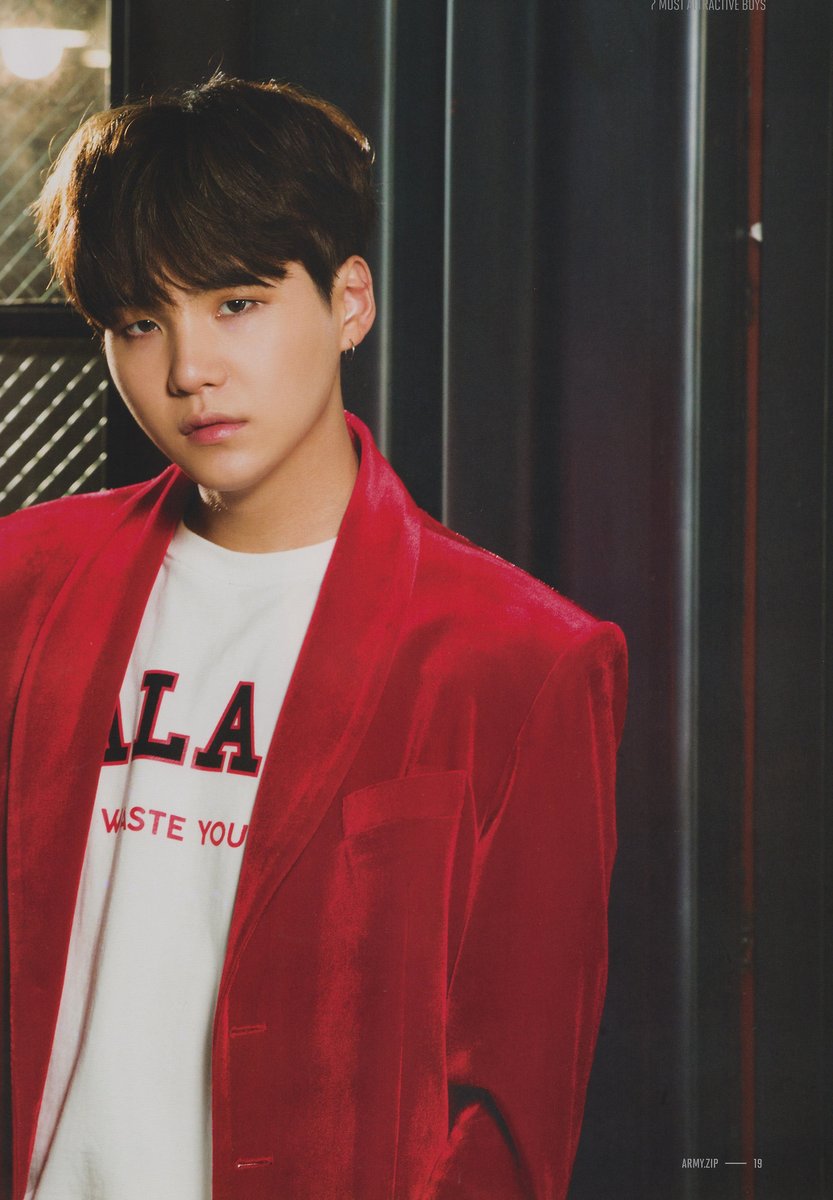 btsfancafe__twt's tweet photo. [scan] BTS 4th ARMY Membership Kit (1)

#JIN #SUGA #BTS #방탄소년단 #ARMYZIP https://t.co/6l02aqSbrO