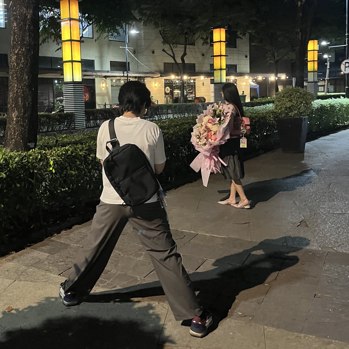 sandiinas's tweet photo. pov third wheel ka ng mga tibo sa valentines day: https://t.co/L5k2dluUkc