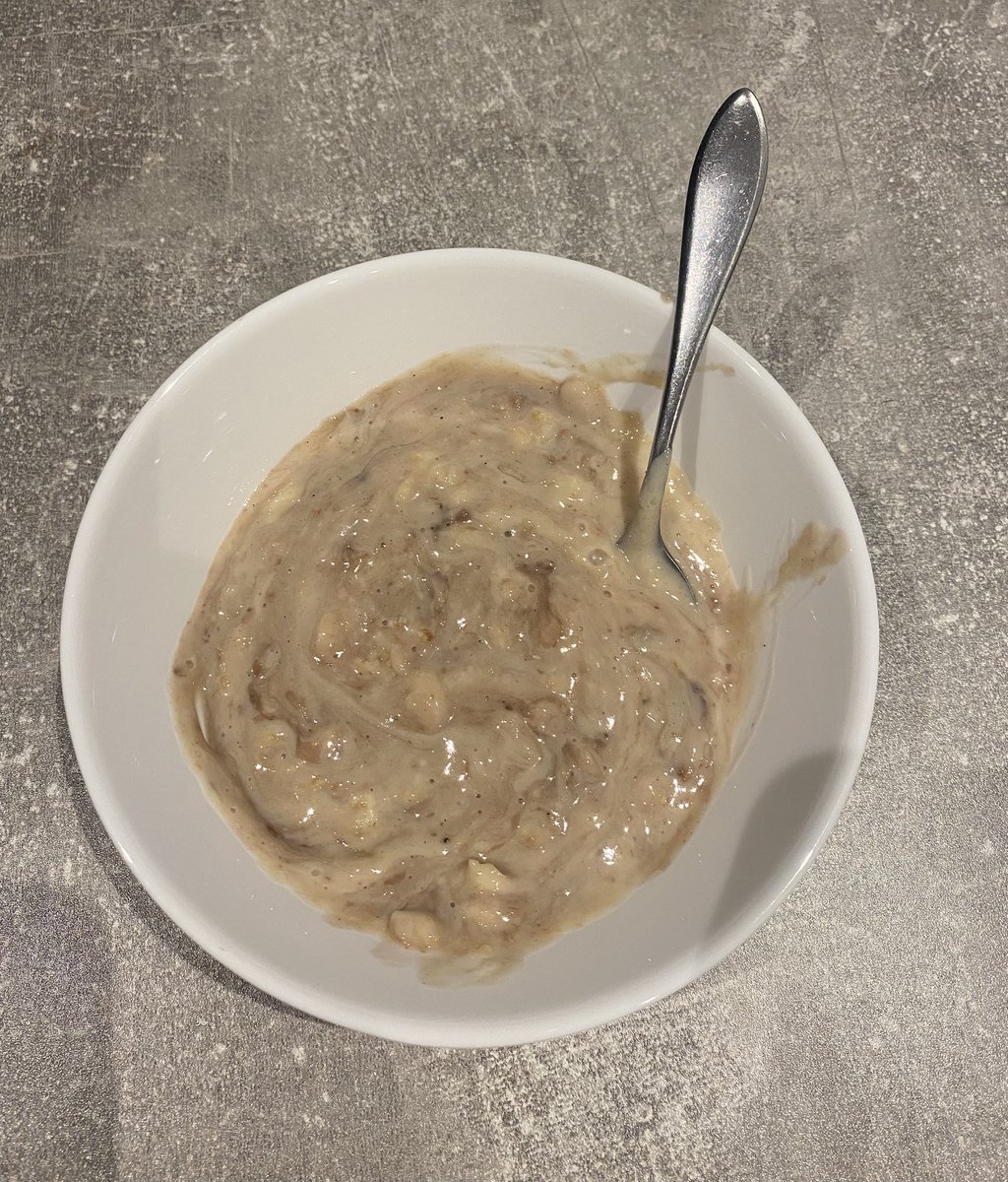 petalmazzy's tweet photo. who wants some slop https://t.co/F2QcKzeBmi