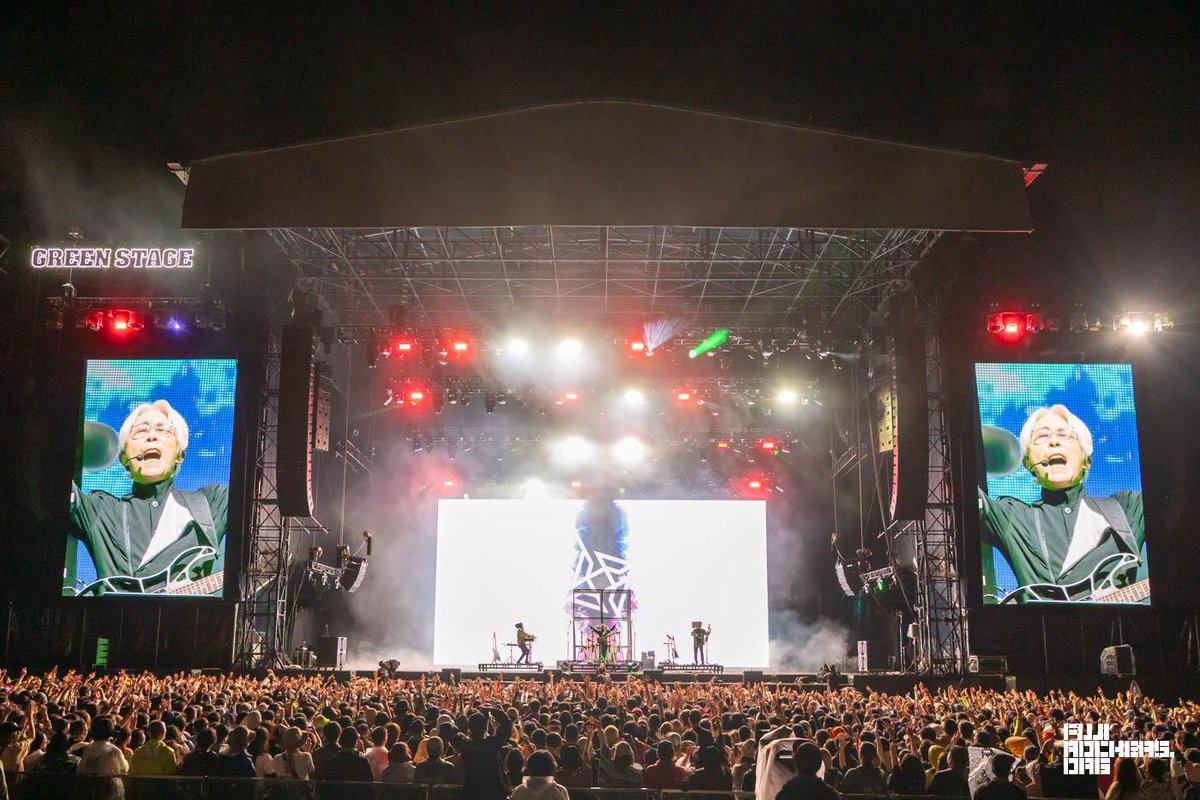 fujirockers_org's tweet photo. 【LIVE REPORT】平沢進+会人

DAY3📍GREEN STAGE 

Photo by 平川啓子
Text by YAMAZAKI YUIKA

そのまなざしは、まだ見ぬ世界を映している

ライヴレポートはこちら
https://t.co/4XDyEsyq6m

#fujirock #フジロック https://t.co/Chs4JbtMOn