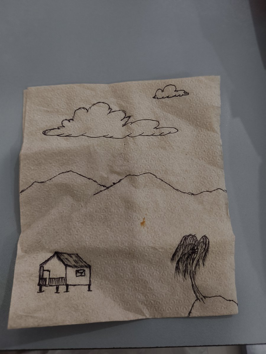 prplmi's tweet photo. Ordered @Jollibee and thought may design na pala ang tissue nila. Sabi ko pa naman very pinoy style ang design and inisip ano ba ang event why may design ang tissues. 

Nasabay lang pala ata ng crew ang napag-tripan nilang tissue. 😭 https://t.co/2Fpq9Jqfqj