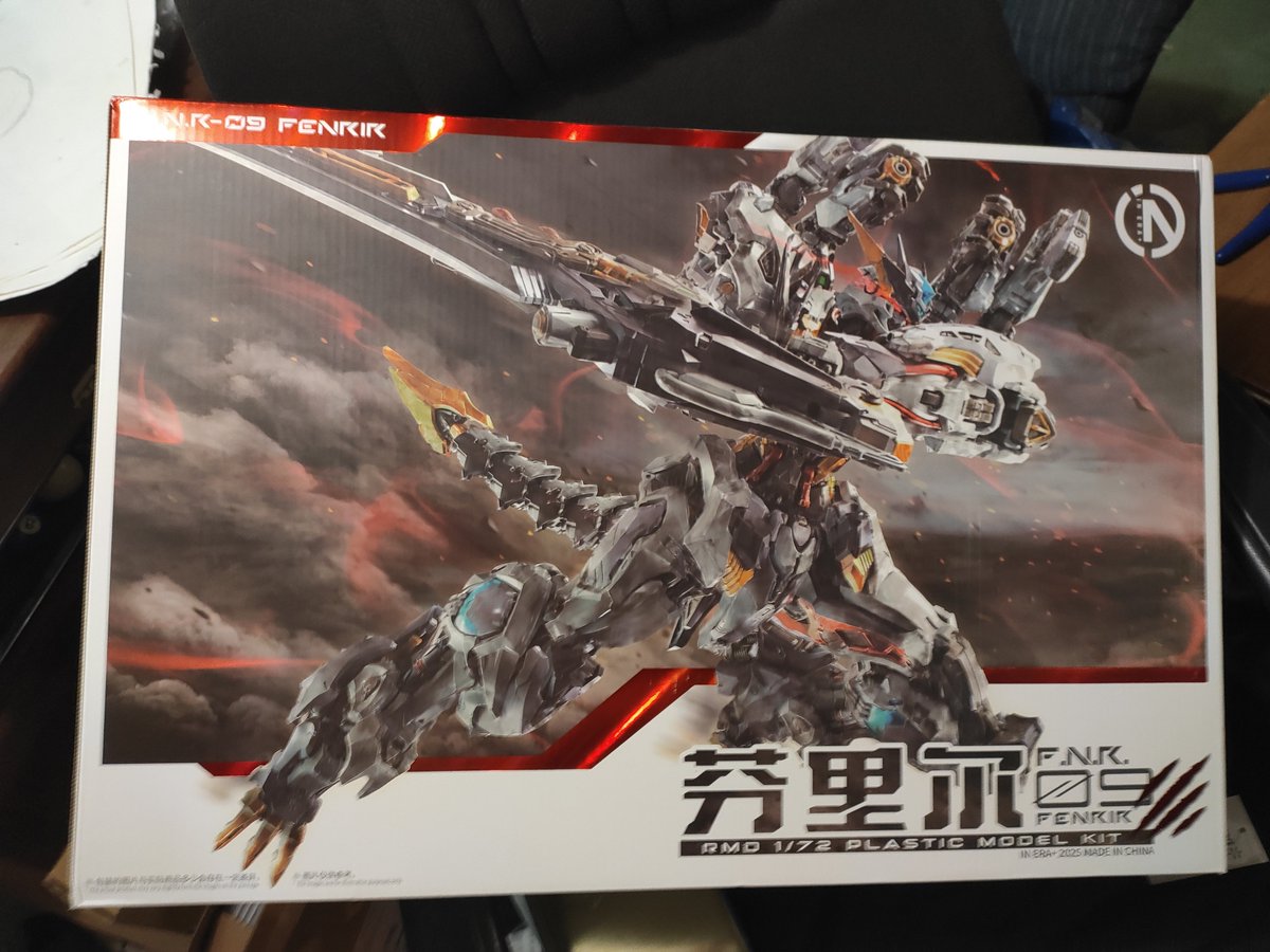 RaXenochras's tweet photo. Got this in the mail yesterday. It's going to be a few days before I start building it. I also won't be painting it, so I'll be able to finish it sooner https://t.co/87cBOFVGYS