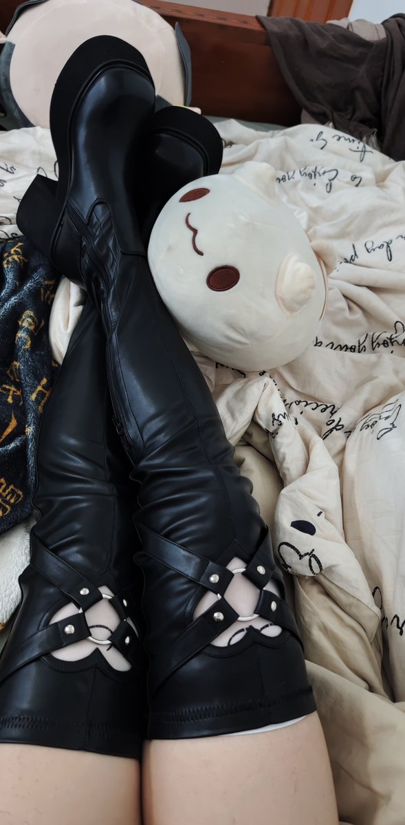sdfgsd241069's tweet photo. (*^ω^*)
#长靴 #boots https://t.co/GwIDv8EFiT