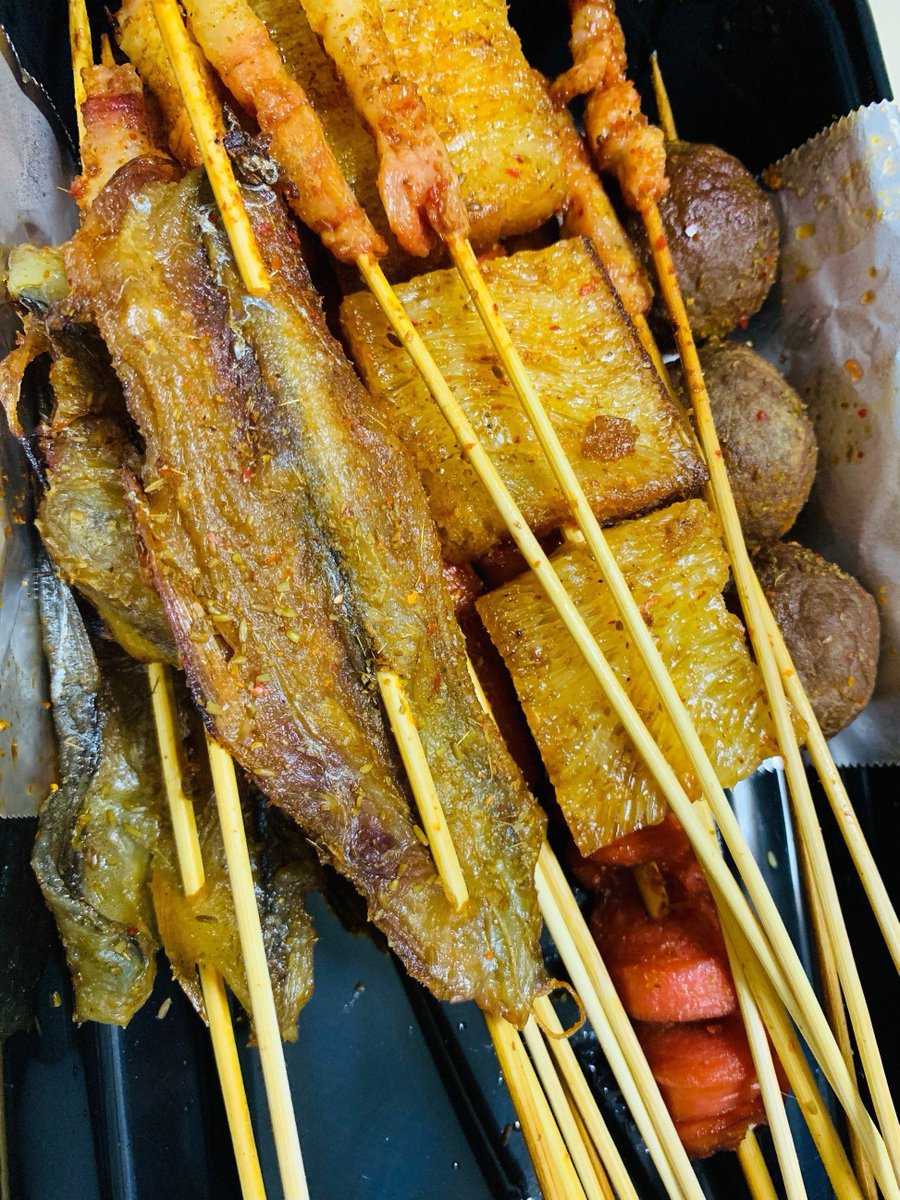 CarleneRocif8z's tweet photo. Craving warm, crispy fried chicken skewers with cumin powder on a busy street Perfect late-night snack fix! https://t.co/cGal2Wl3o5