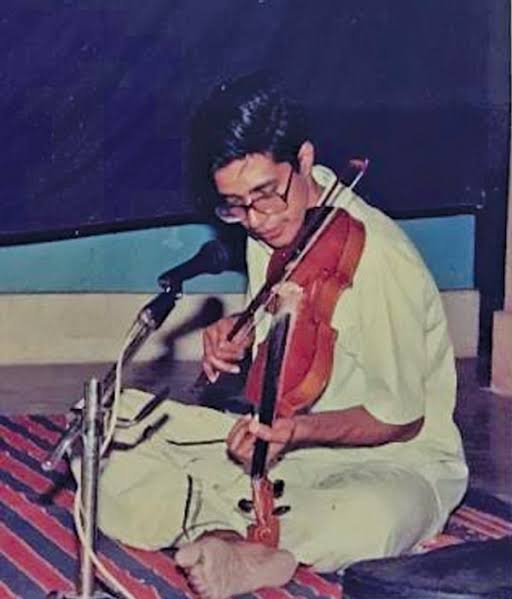 biharigurl's tweet photo. • A cricket bat thrown into a well changed the course of history.

• Rejected by IIT-JEE, but later became the Director of IIT Madras.

• A gifted violinist mentored by legends, yet chose engineering to serve the nation.

• Built India's indigenous SHAKTI processor, proving India can design secure, world-class microprocessors from scratch.

• Today, SHAKTI powers critical defence and space applications, strengthening India's technological sovereignty.

• A story of resilience, humility, and unwavering dedication to Bharat.

Salute to  Respected Padma Shri Prof. Veezhinathan Kamakoti.