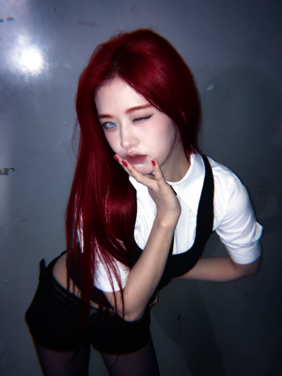 hostilevelvet's tweet photo. ⠀

⠀⠀⠀     ✉️   ⬭#MAXIMILIANExCELINE ⋆ㅤ

A partir de hoy, soy parte del #TeamCeline, ahora incursionando en esta nueva aventura como modelo. Espero recibir su apoyo en esta nueva etapa y espero sorprenderles con mis futuros proyectos. ⊹
⠀⠀⠀⠀⠀
⠀ https://t.co/QNCQZUqlPq