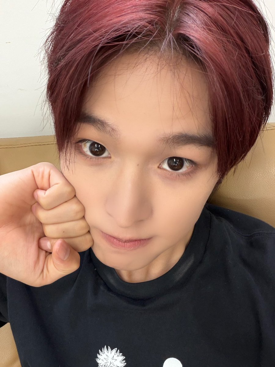 kkkullll's tweet photo. 헌터헌터를 좋아해서 헌헌 티셔츠를 두개나 구매한 남자=씹호감 https://t.co/D32ARxVlIU