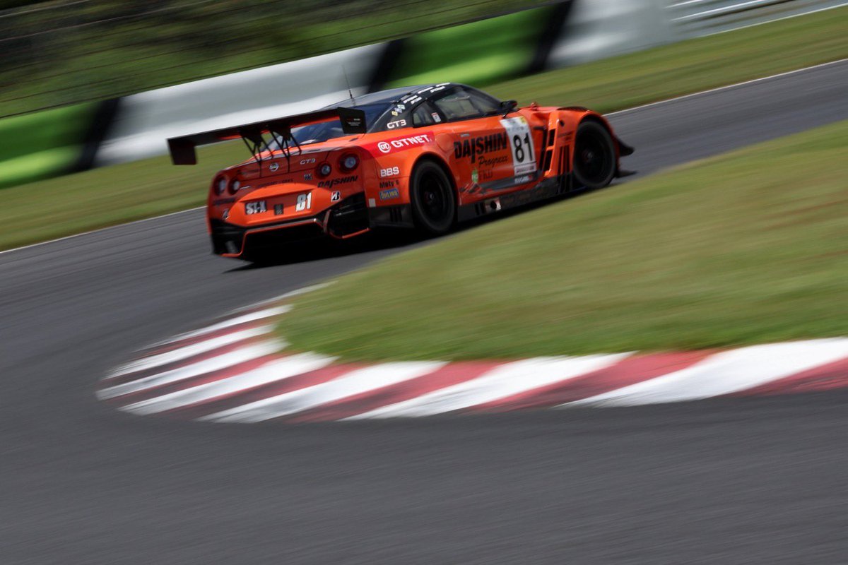 Ry6666o's tweet photo. スーパー耐久Rd5 オートポリス
Qualifying P2
Final  P3

マシンのセットアップも久しぶりのAPへの慣れも順調に進み、想定よりも良いペースで走れて全てが噛み合っていました。
でも最終坂口選手のスティントで接触がありリア足回りにダメージを受けてしまい戦線離脱してしまいました。

悔しい結果ではありますが後ろばかり向いていられないのでこの悔しさを糧にまた皆様に応援して頂けるように精進していきます。

たくさんのご声援ありがとうございました。

S耐は次戦岡山でお会いしましょう！！