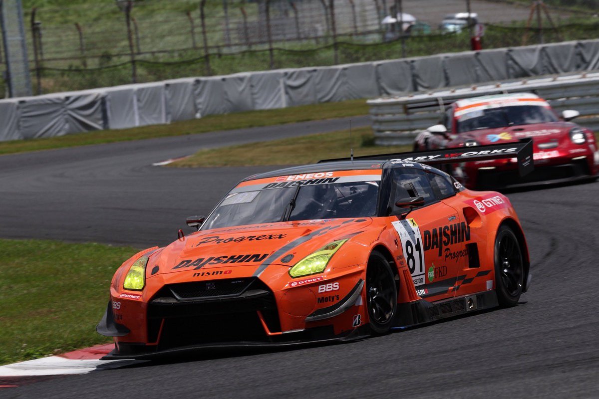 Ry6666o's tweet photo. スーパー耐久Rd5 オートポリス
Qualifying P2
Final  P3

マシンのセットアップも久しぶりのAPへの慣れも順調に進み、想定よりも良いペースで走れて全てが噛み合っていました。
でも最終坂口選手のスティントで接触がありリア足回りにダメージを受けてしまい戦線離脱してしまいました。

悔しい結果ではありますが後ろばかり向いていられないのでこの悔しさを糧にまた皆様に応援して頂けるように精進していきます。

たくさんのご声援ありがとうございました。

S耐は次戦岡山でお会いしましょう！！