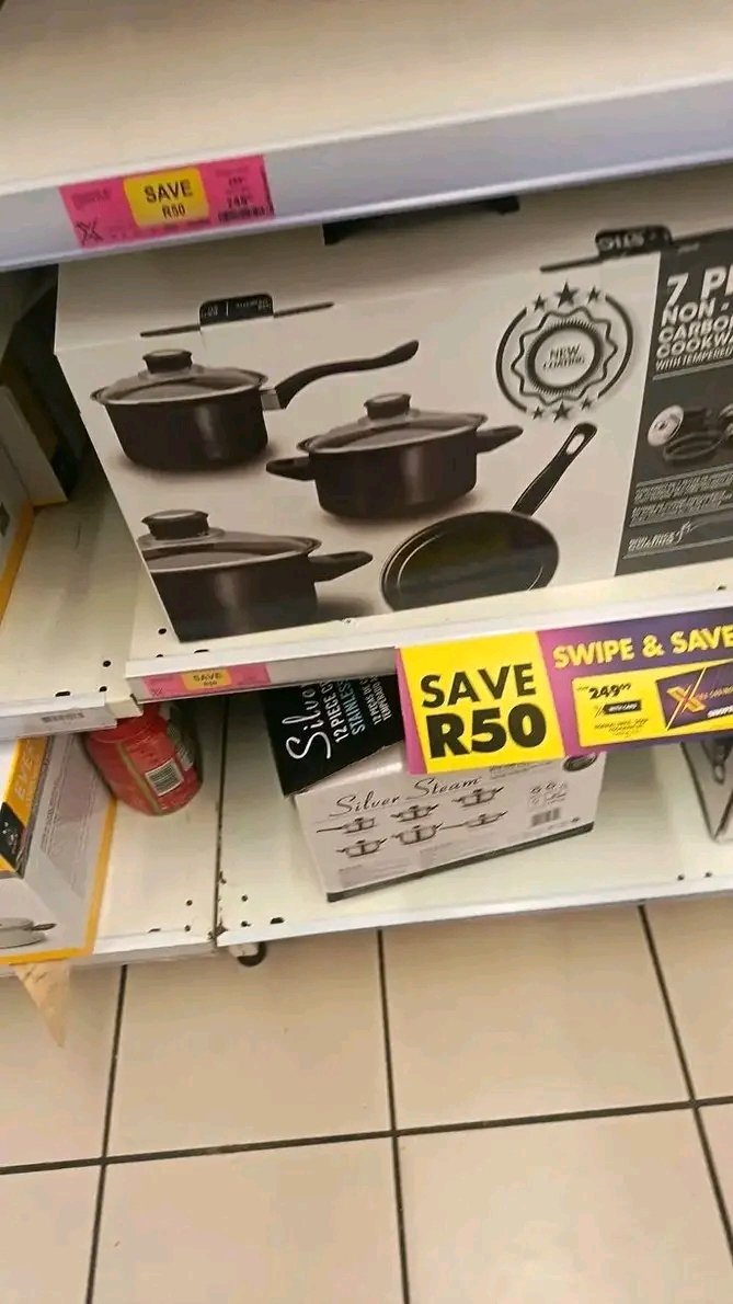 BaleMrMoreFire's tweet photo. Shoprite must be arrested with no bail for selling these pots 😭 https://t.co/t8CdYJpdwT