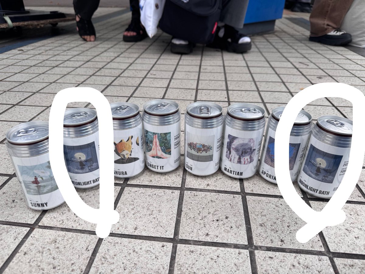 mayusukegolf's tweet photo. ヨルシカ ラベル缶 二人称 交換

月光浴、2つ被ったので定価￥800で欲しい方いますかー？？ https://t.co/xCkxMGvG1W