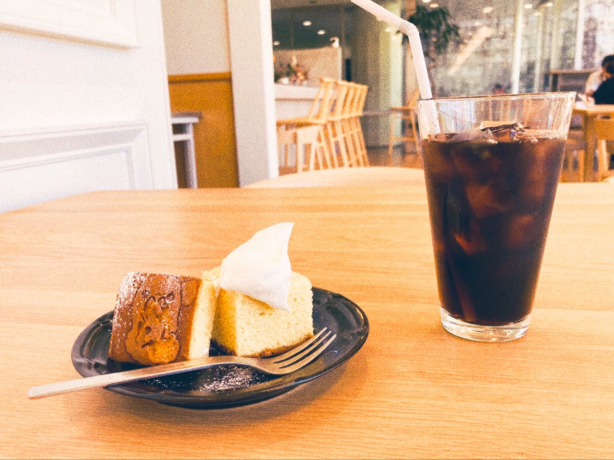 ayako__0222's tweet photo. tea time https://t.co/9t1drVbhBt
