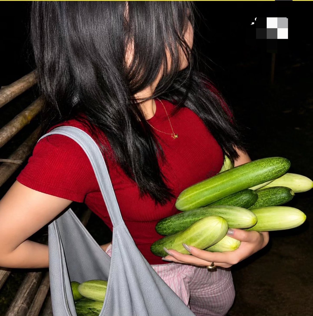 vic_kki's tweet photo. Hey @grok why girls buy many cucumbers 
Any special health tips have ? https://t.co/jGxYm6Ll6u