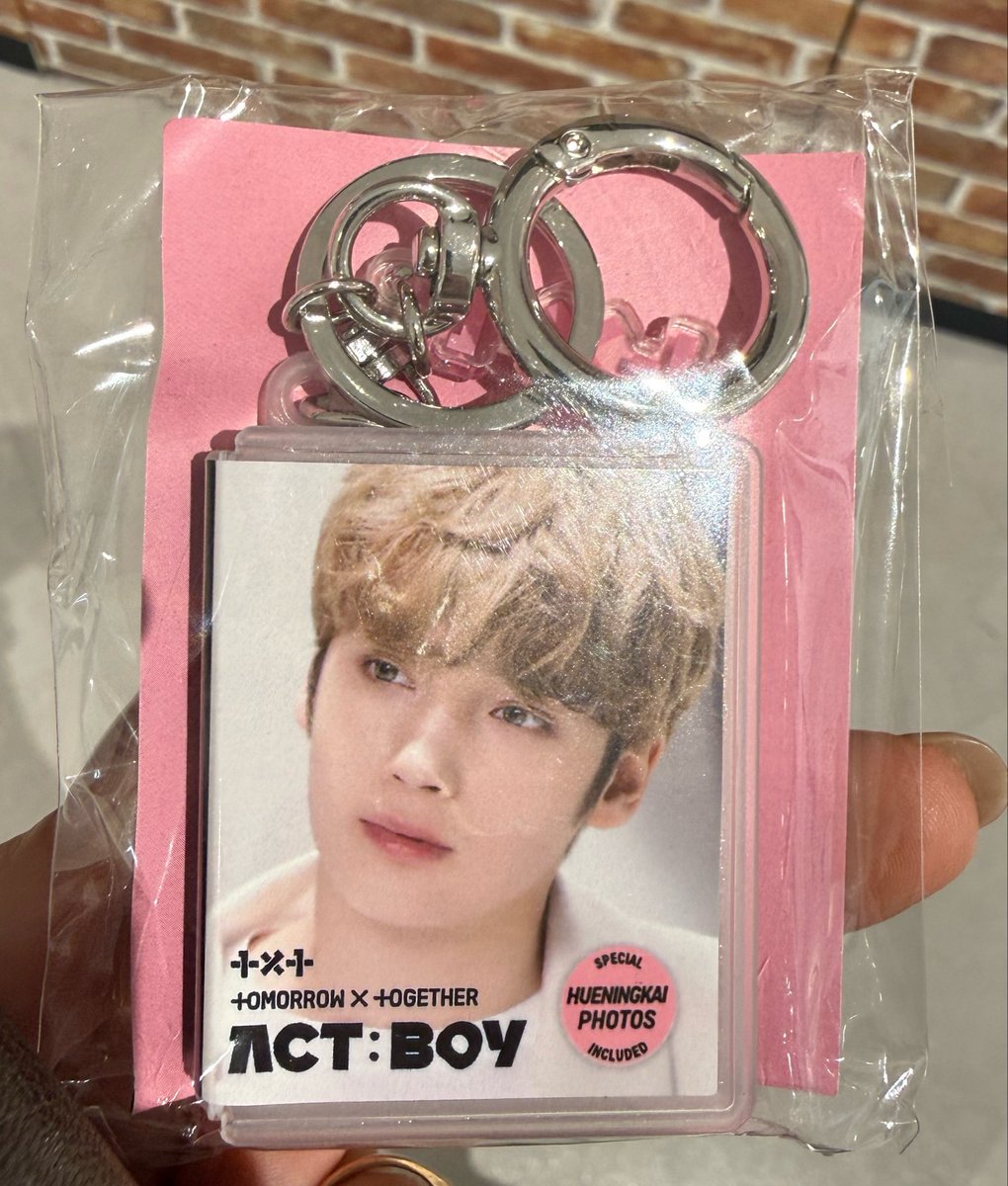 jk_sb_wings9125's tweet photo. 2021 'ACT : BOY' カプセルバージョン
譲♡ヒュニンカイ
求♡スビン

現在横浜駅周辺におります。
お気軽にお声がけください。
郵送対応可📮 https://t.co/Ke9NHVLK4l