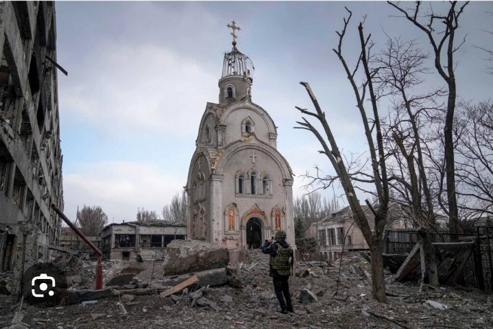 italteam2's tweet photo. @MerrieAllen19 @LauraLoomer Насколько надо быть тупой дурой, чтобы нести такую чушь. Путин уничтожил в Украине более 100 храмов и церквей и ты называешь его христианином https://t.co/iRX8wz6PBT