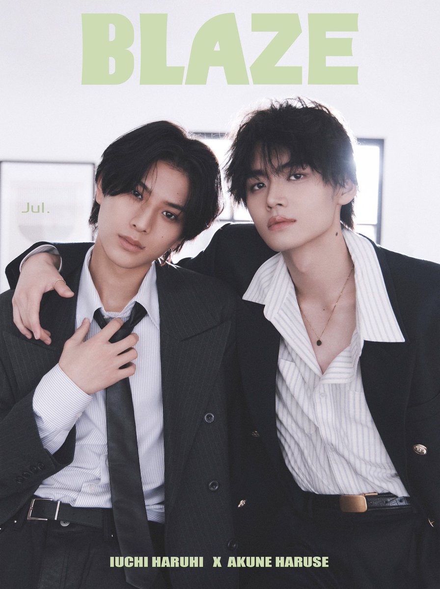 blazeprojectmag's tweet photo. 「BLAZE」7月号増刊表紙公開｜#井内悠陽 #阿久根温世

📀雑誌の予約販売がついにスタート📀
🛎️販売ページはこちら🛎️

✨ 直筆抽選イベントは8月18日午前1時に終了（世界共通イベント）

【🌍公式販売サイト🔗 공식 판매 사이트】
A/B/C.VER⬇️
https://t.co/AB714JDFIb

D.VER FULL SET⬇️
https://t.co/Xp12WfpZB1

🚨
日本、한국、香港、澳門、Singapore、Malaysia、ประเทศไทย、Indonesia、Philippines
⬆️➡️ ご自宅まで直送 / 자택 직배송 / Direct home delivery

@haruhi_iuchi712 
@ICEx_official 
#이우치하루히 
#아쿠네하루세
#blaze_your_day