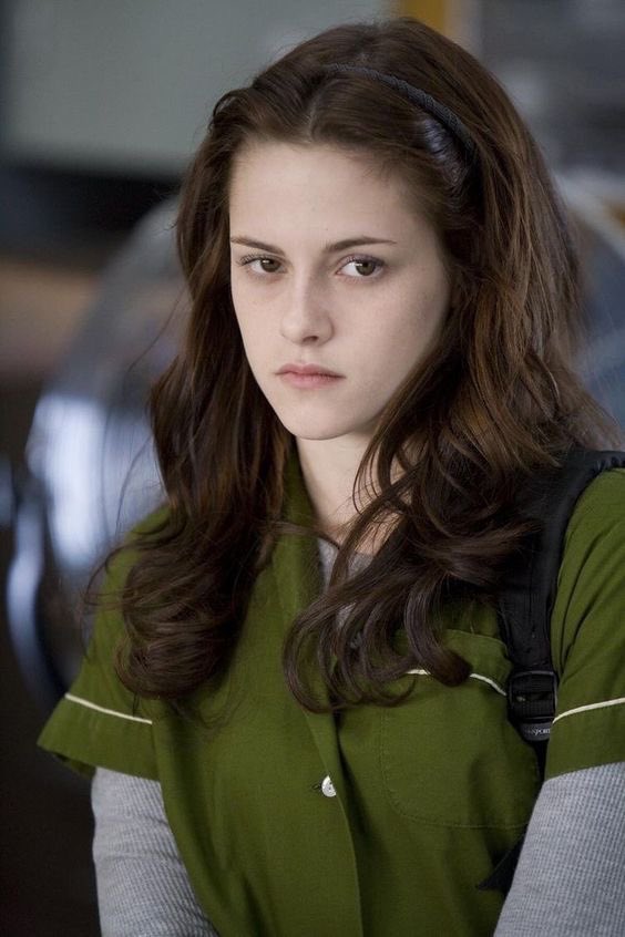 steelprincesss's tweet photo. pede pra sua mãe explicar isso aqui então pq a kristen stewart é naturalmente loira https://t.co/1NLm6j4ok5