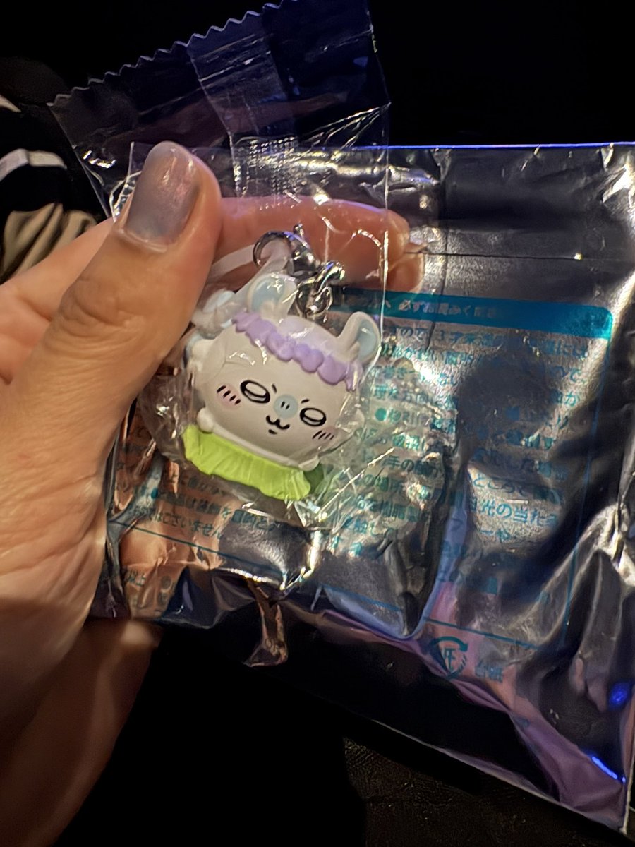 gin_koukan_ran's tweet photo. 【交換】
ちいかわ 映画 入場者特典 めじるしアクセサリー

譲　モモンガ1、くりまんじゅう1

求　うさぎ>ちいかわ1

郵送or都内手渡し
検索からでもお気軽にお声掛けください。 https://t.co/3P7ug82e3Q