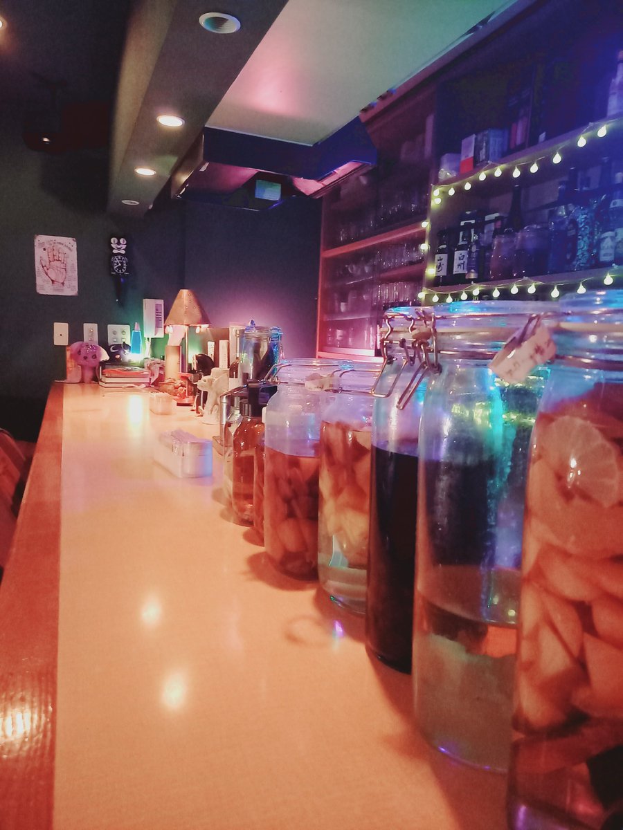 Fortune_BAR's tweet photo. OPEN しました🔮 https://t.co/fslKIzlVMB