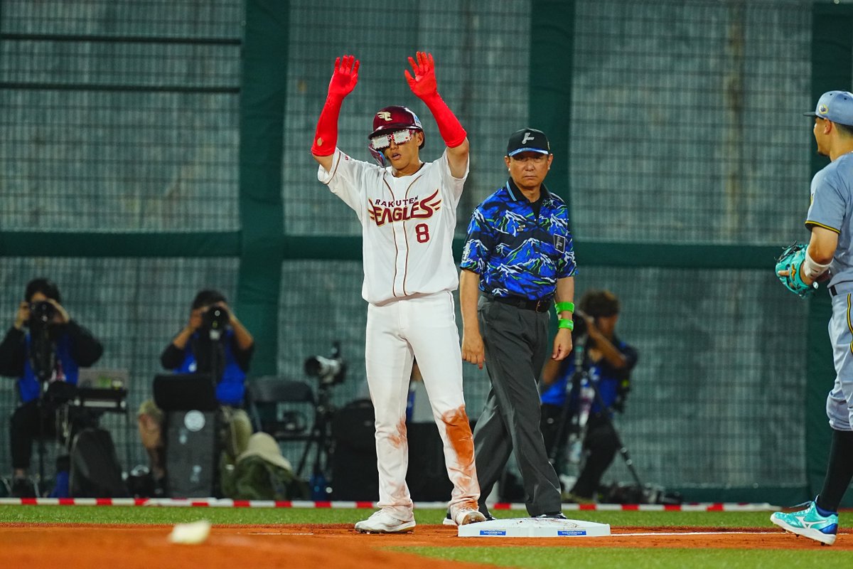 Fullcountc2's tweet photo. 【マイナビオールスターゲーム2026 第2戦】  

楽天カードマン、躍動✨

📸Photo by Yuji Arakawa  

#RakutenEagles #辰己涼介 https://t.co/FaeoJldJIF