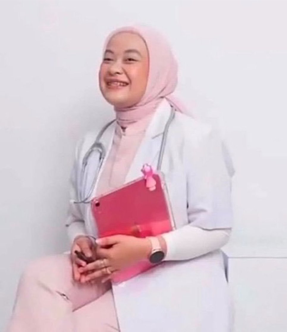 prayforID's tweet photo. dokter pedri https://t.co/giy43jLzGU